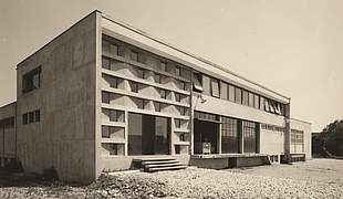 12.Premiere usine Lyon Gerland